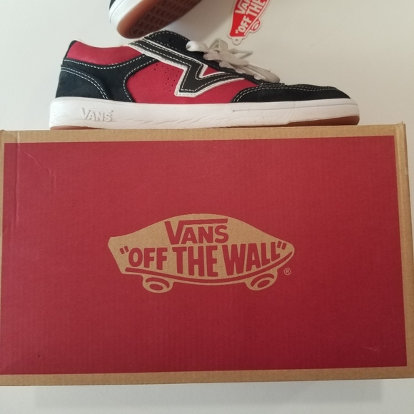 Vans CC Lowland Black and Chili Pepper Sneakers EXCELLENT Condition - Picture 2 of 13